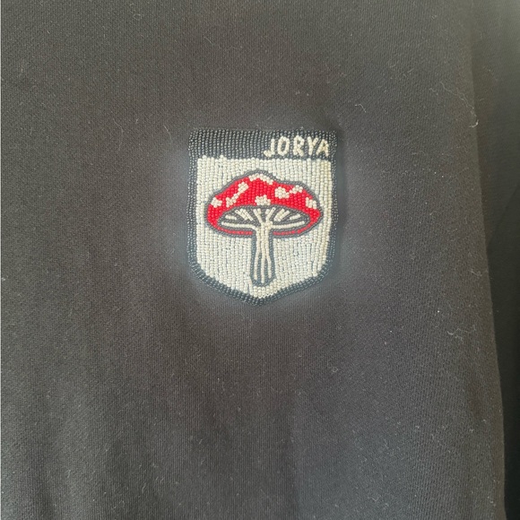 Jorya Black Crewneck Sweatshirt with Embroidered Patch - Picture 2 of 6